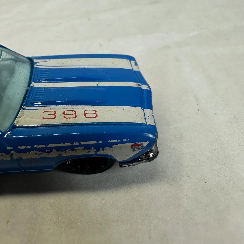 Hot Wheels 69 Chevelle SS 396 Blue White Racing Stripes 1:64‎ Diecast Car 2007